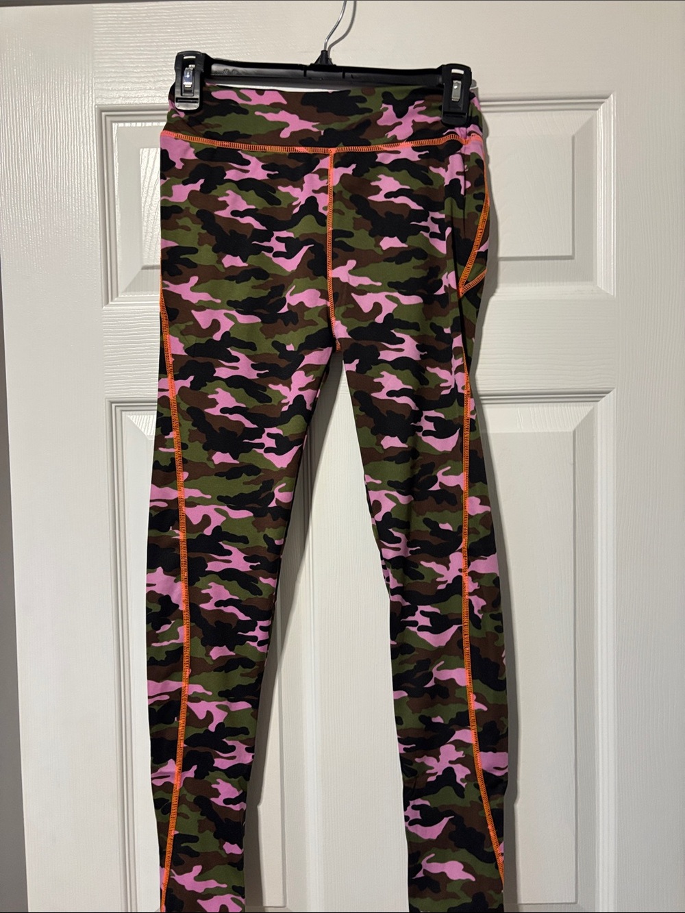 Women’s Pink Camo Active Leggings